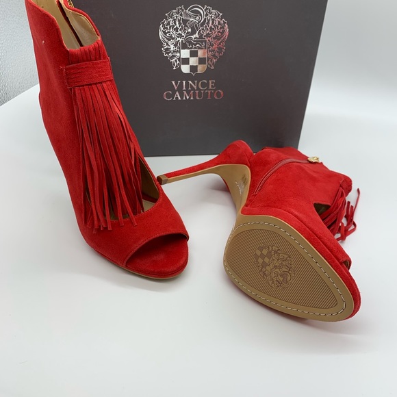 Shoes - Picture 2 of 3